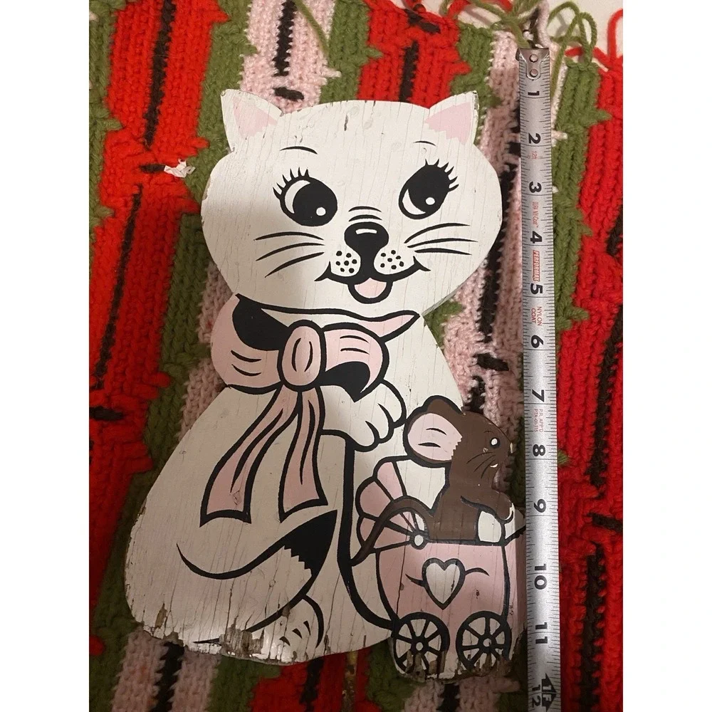 Hand painted Vintage Wooden Garden Stake White Cat With Mouse